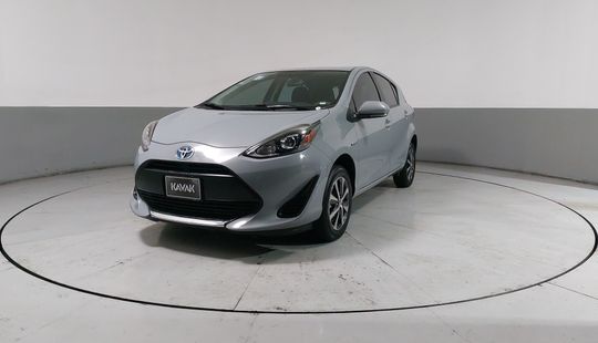 Toyota • Prius C