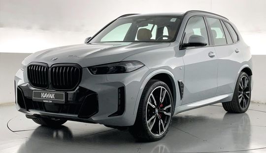 BMW X5 40i Luxury M Sport-2024