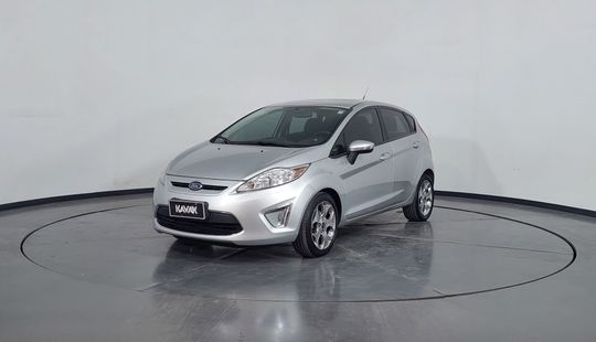 Ford Fiesta Kinetic Design 1.6 TITANIUM MT-2012