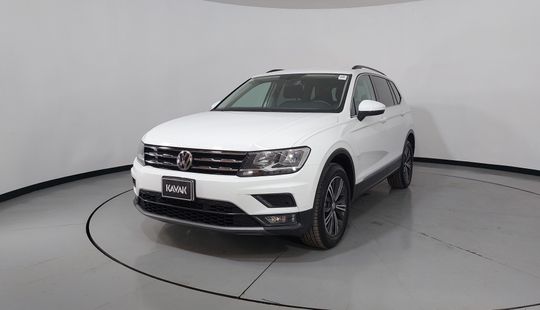 Volkswagen • Tiguan