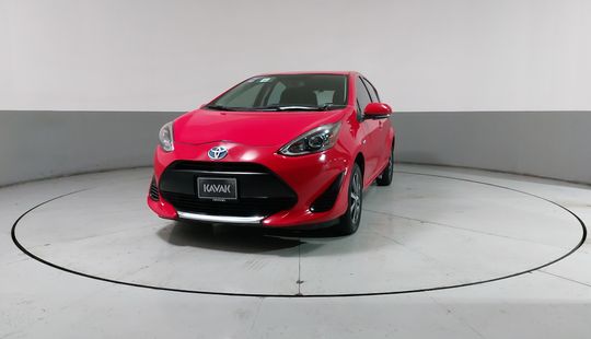 Toyota • Prius C