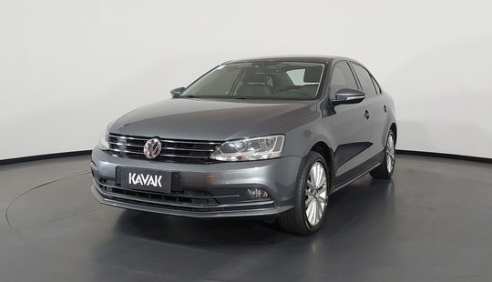 Volkswagen • Jetta