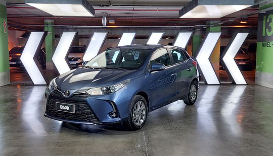 Toyota • Yaris