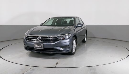 Volkswagen • Jetta