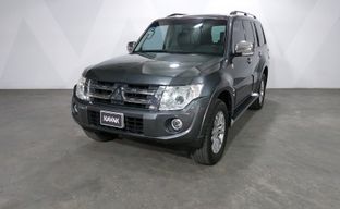 Mitsubishi • Montero