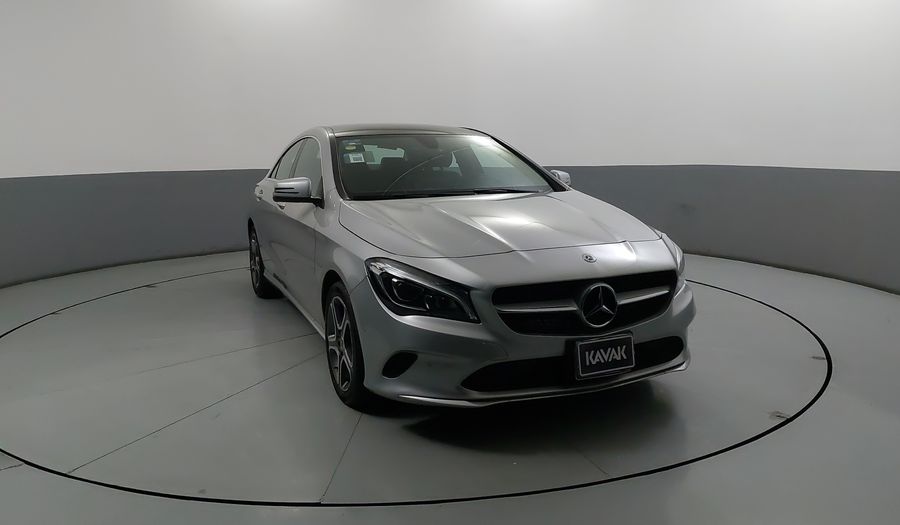 Mercedes Benz Clase Cla 1.6 CLA 200 SPORT DCT Coupe 2019