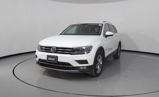 Volkswagen • Tiguan