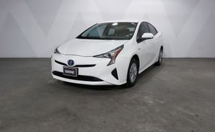 Toyota • Prius