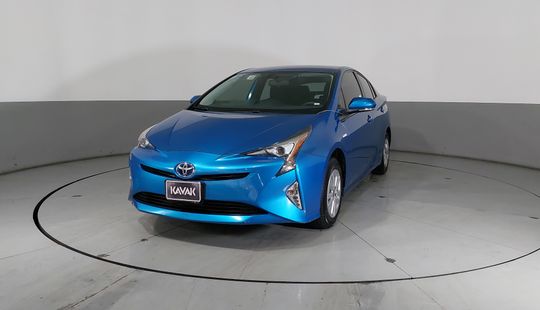 Toyota • Prius