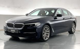 BMW • 520i