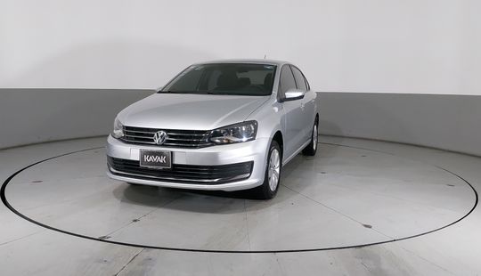 Volkswagen • Vento