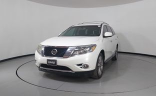 Nissan • Pathfinder