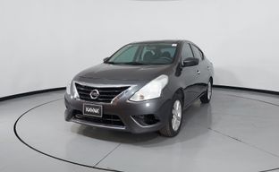 Nissan • Versa