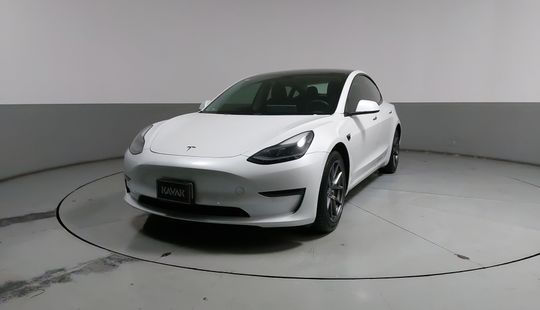 Tesla • Model 3