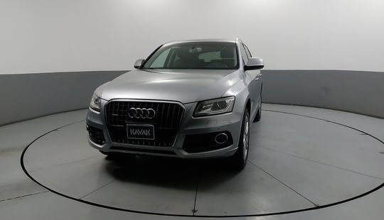 Audi • Q5