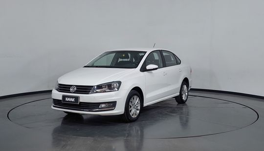 Volkswagen • Polo