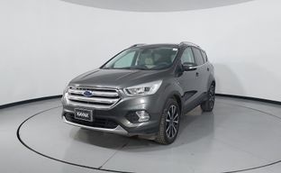 Ford • Escape