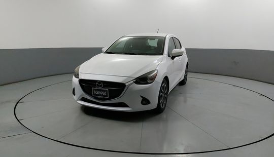 Mazda • Mazda 2