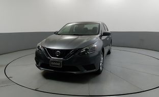 Nissan • Sentra