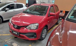 Toyota • Etios