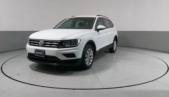 Volkswagen • Tiguan