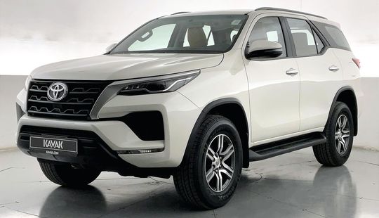 Toyota • Fortuner