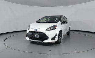 Toyota • Prius C