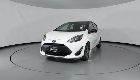 Toyota • Prius C