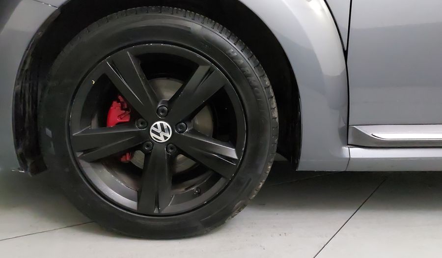 Volkswagen Beetle 2.5 SPORT TIPTRONIC Hatchback 2015