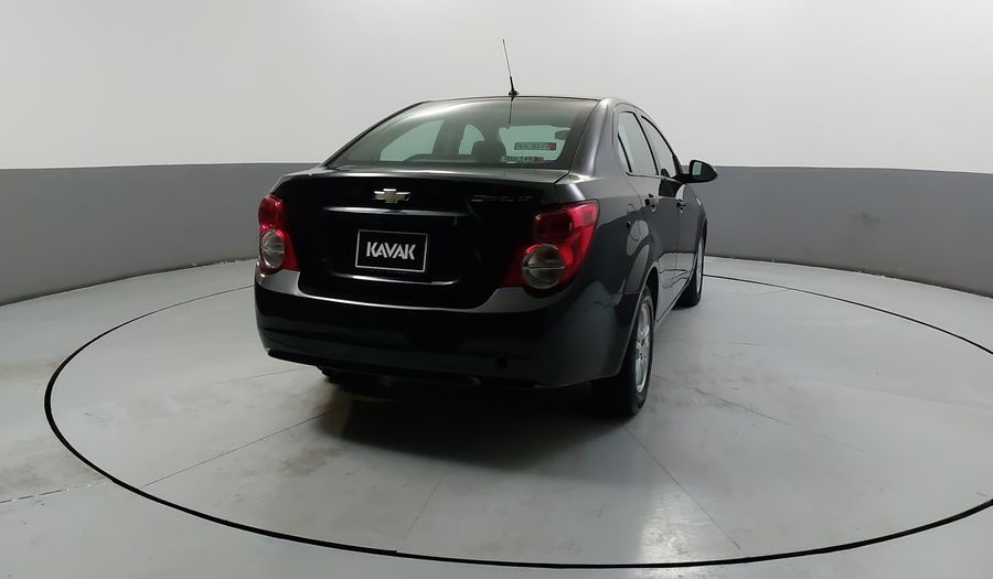 Chevrolet Sonic 1.6 MT D LT Sedan 2013