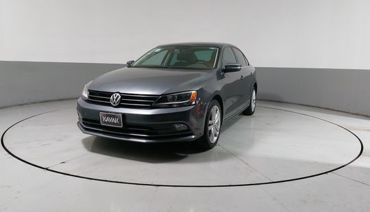 Volkswagen • Jetta