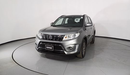 Suzuki • Vitara