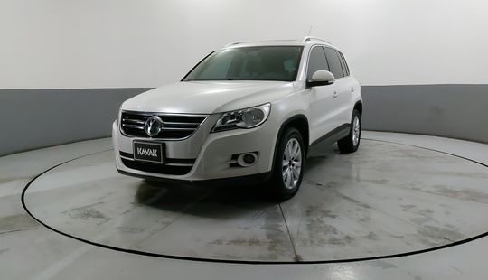 Volkswagen • Tiguan