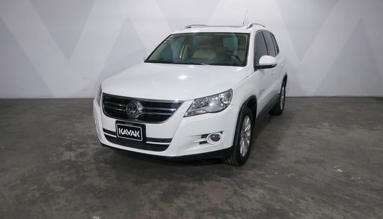 Volkswagen • Tiguan