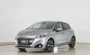 Peugeot • 208