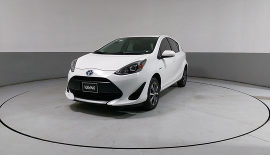 Toyota • Prius C