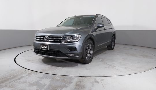 Volkswagen • Tiguan