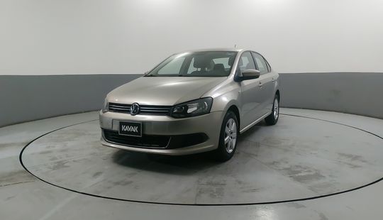 Volkswagen • Vento