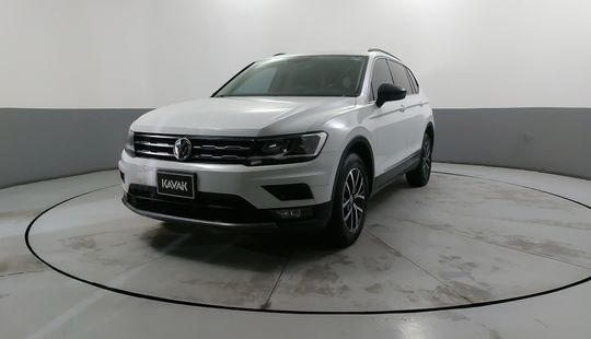 Volkswagen • Tiguan