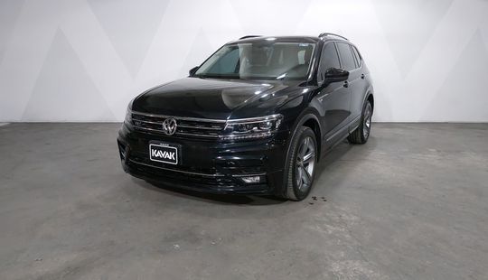 Volkswagen • Tiguan