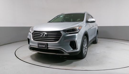 Hyundai • Santa Fe