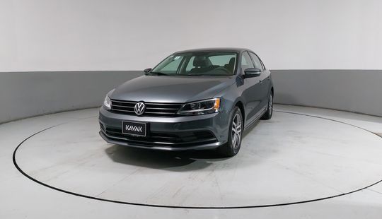 Volkswagen • Jetta