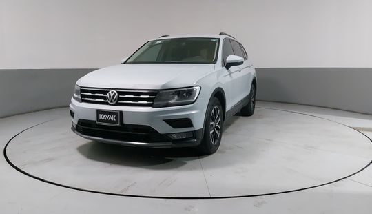 Volkswagen • Tiguan