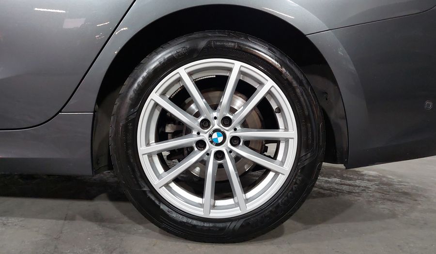 Bmw Serie 3 2.0 320I AUTO Sedan 2021