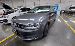 Volkswagen • Vento