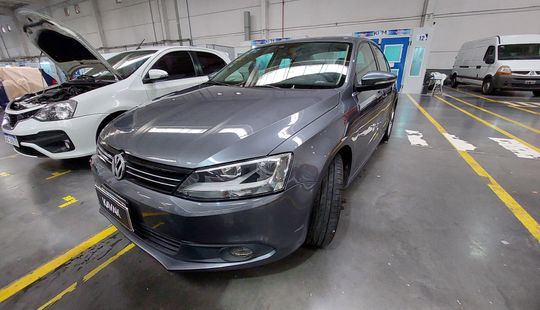 Volkswagen Vento 2.5 LUXURY AT-2013