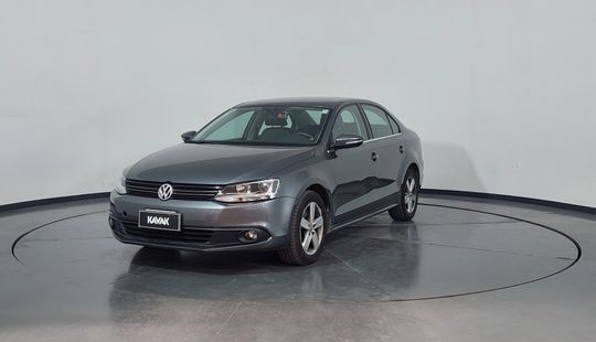 Volkswagen Vento 2.5 LUXURY AT-2013