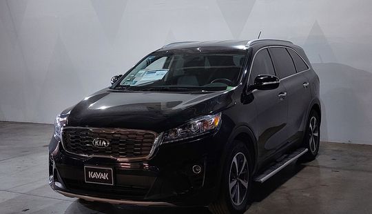 Kia • Sorento