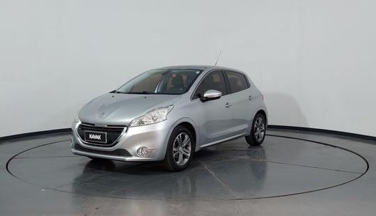 Peugeot • 208