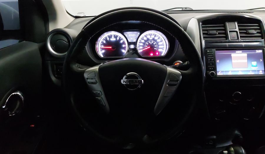 Nissan Versa 1.6 EXCLUSIVE AUTO Sedan 2019